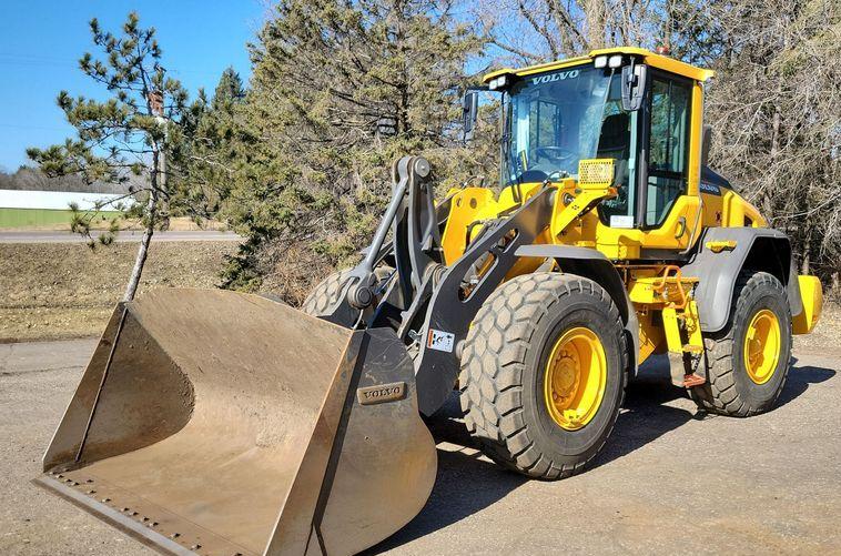 2022 Volvo L90H